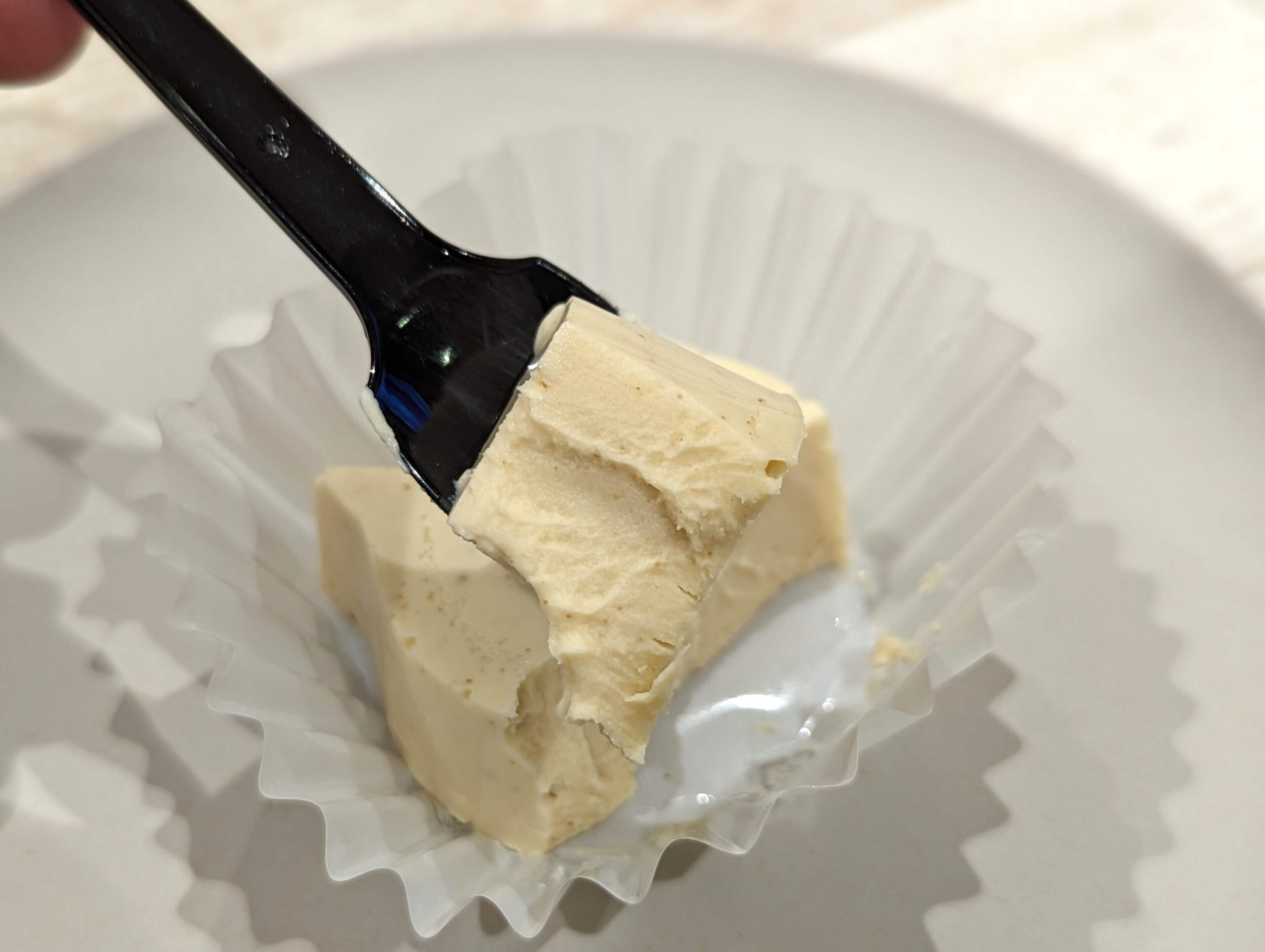 オールハーツカンパニー「にゃんともおいしいチーズケーキキャラメルアーモンド」 (2)