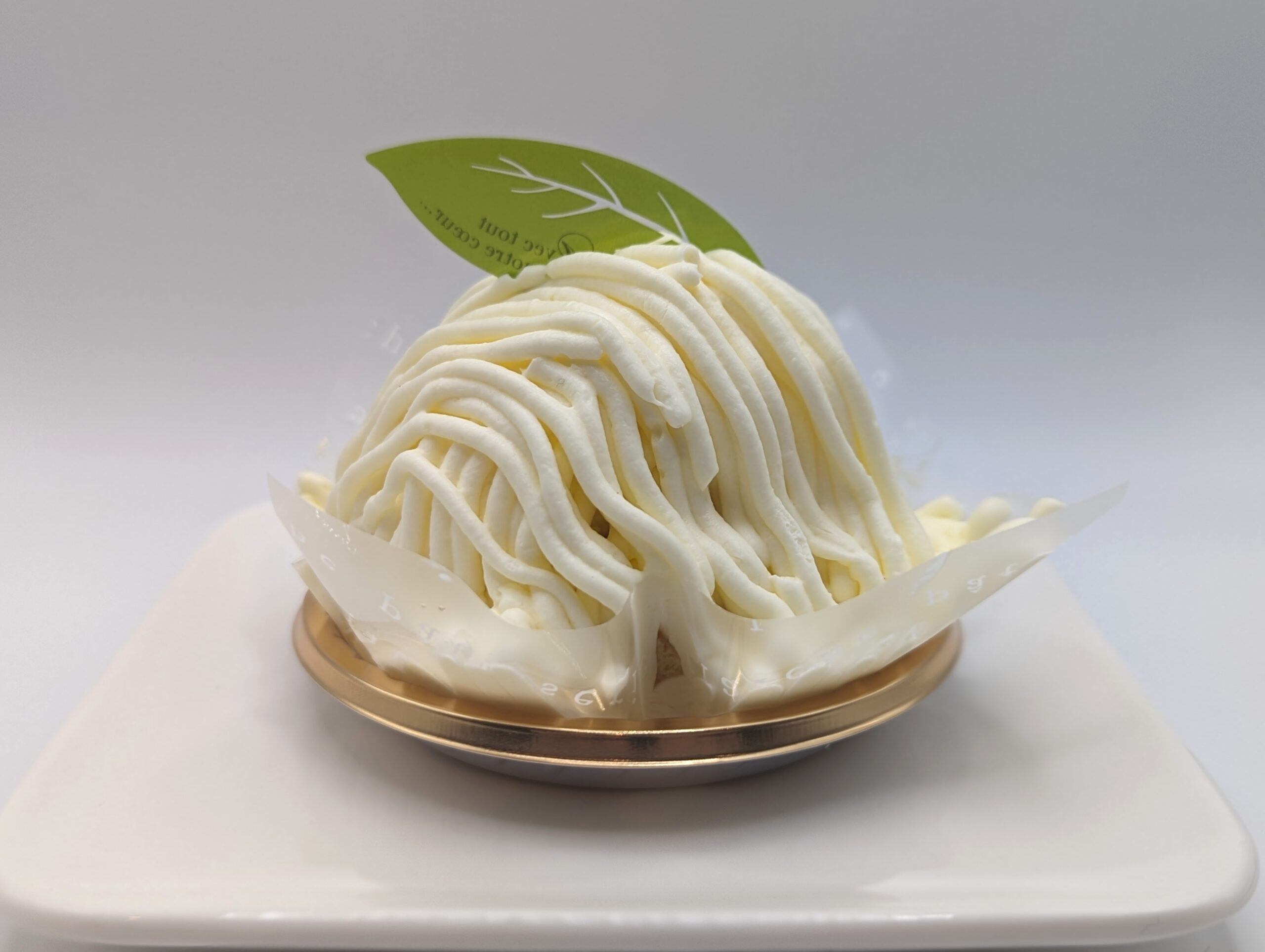 シャトレーゼの「北海道産マスカルポーネのレモンチーズモンブラン」の写真 (2)
