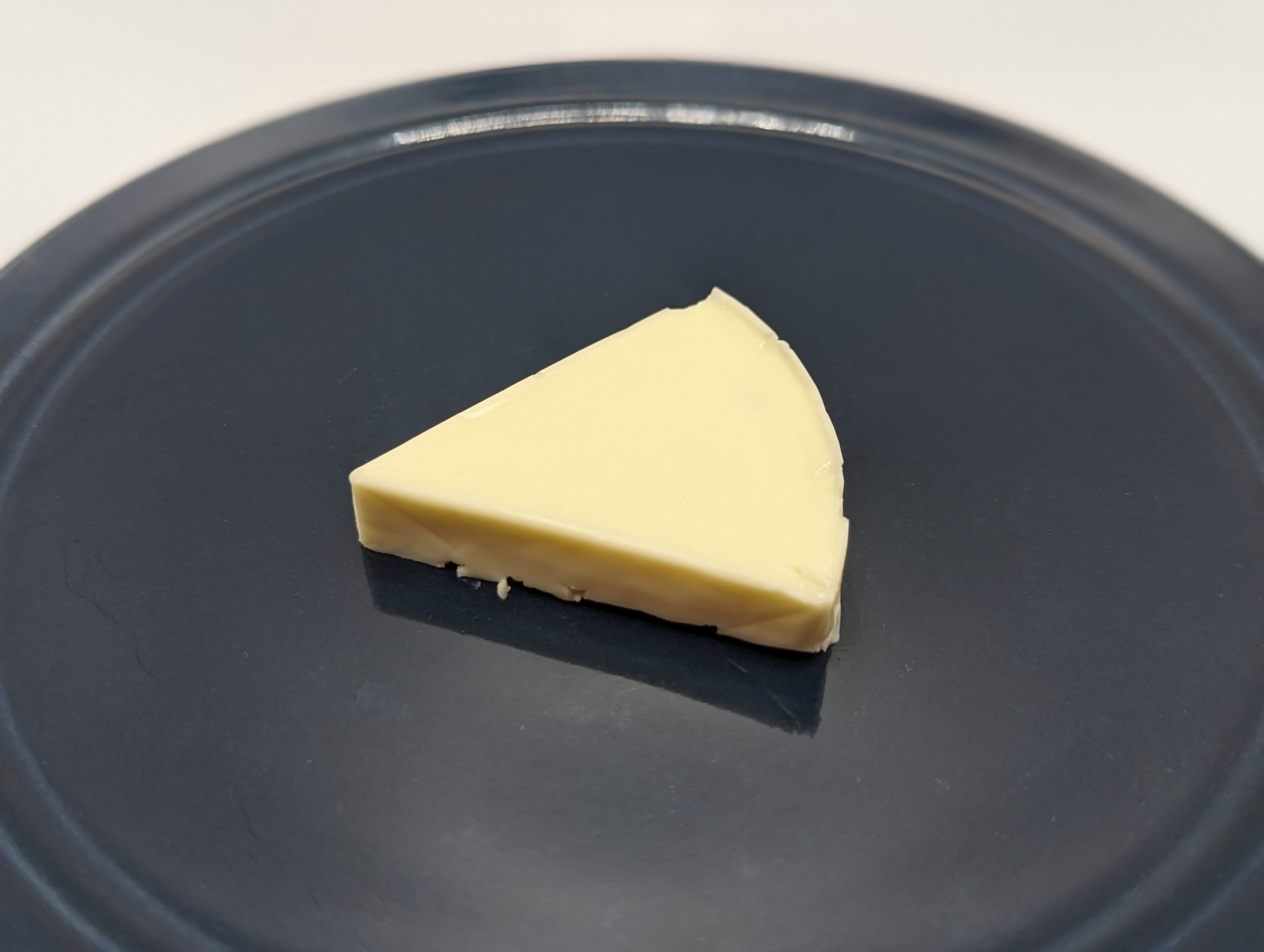QBB(六甲バター）チーズデザート 神戸産シャルドネの写真 (6)