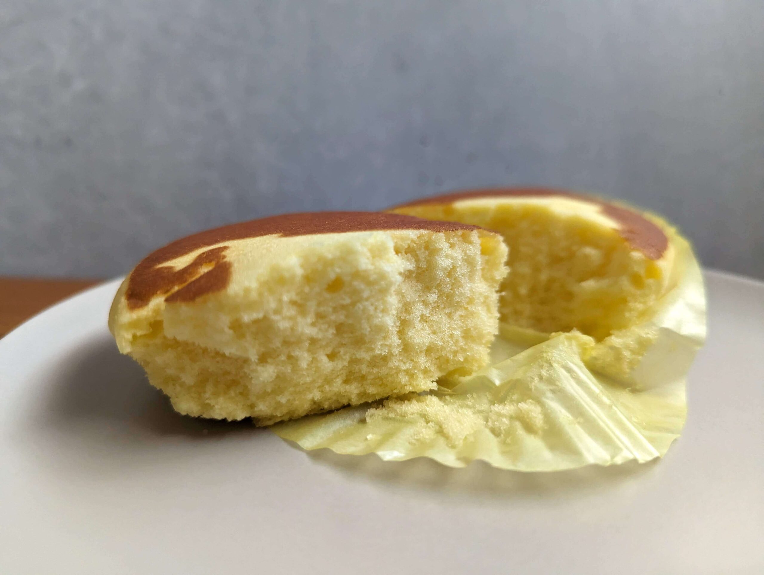 山崎製パン・北海道チーズ蒸しケーキ レモン味 (1)