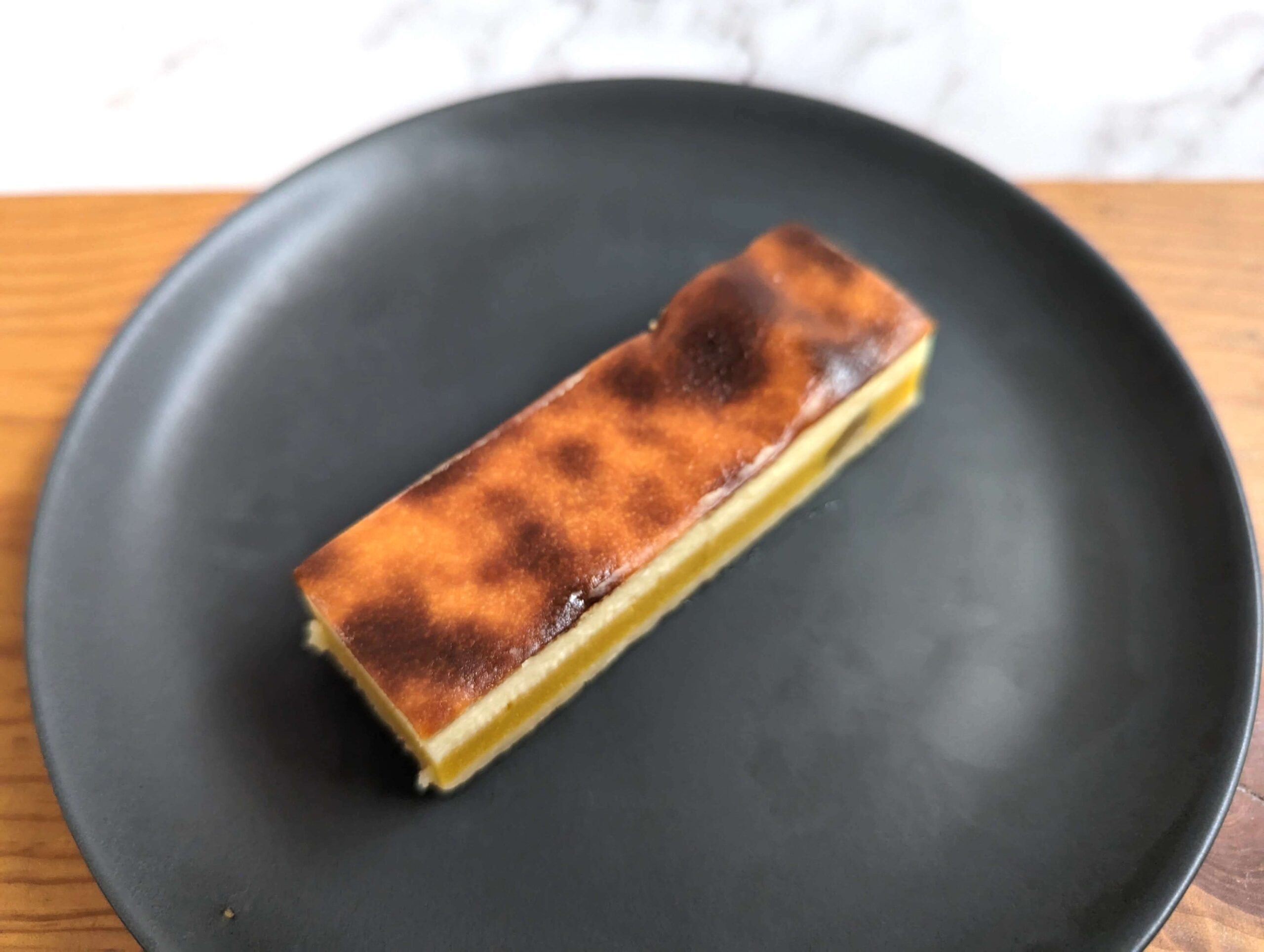 ファミリーマート・紅はるかとバスク風チーズケーキ (2)