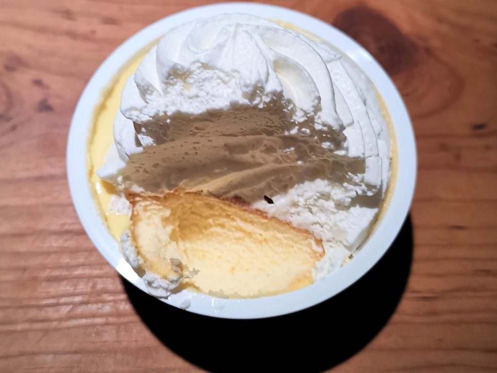 ファミリーマート　クリームほおばるチーズケーキ (2)