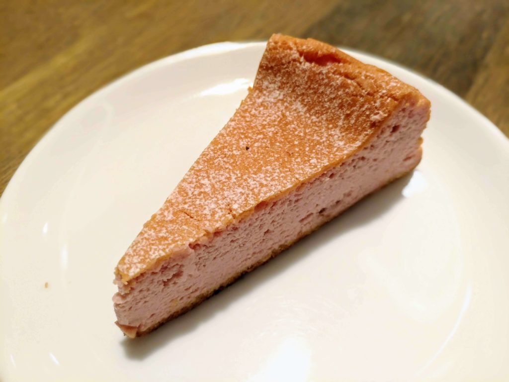 ホノルルコーヒー イチゴのクラシックチーズケーキ (5)