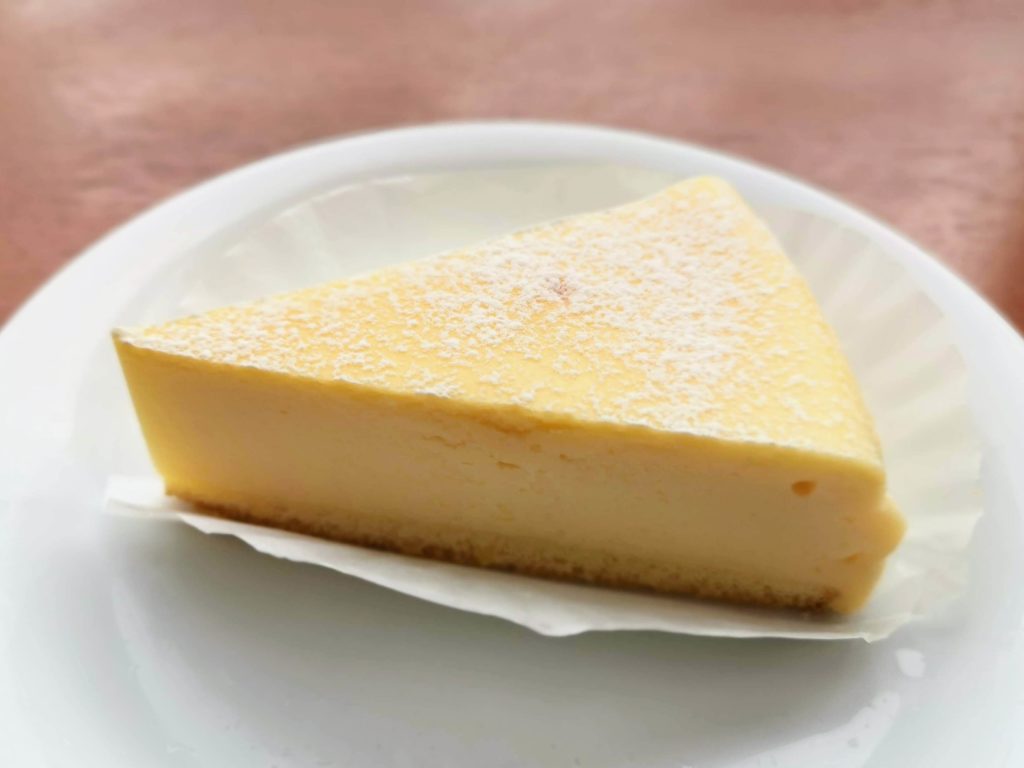 ベローチェ　ベイクドチーズケーキ (3)