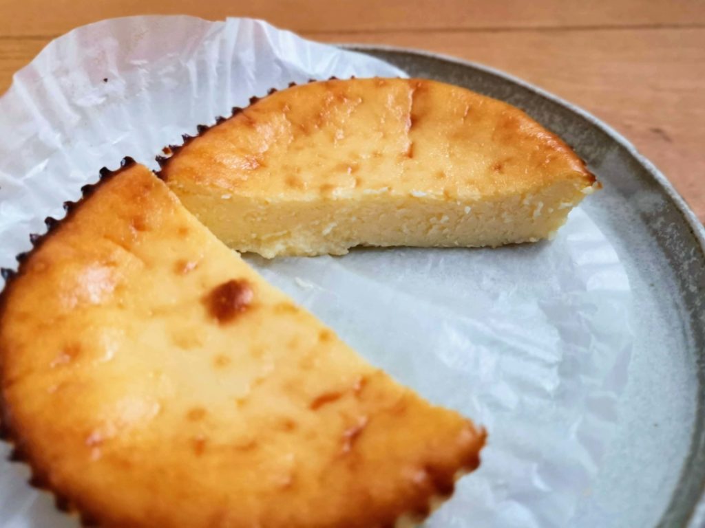 プレシア　バスク風チーズケーキ (10)