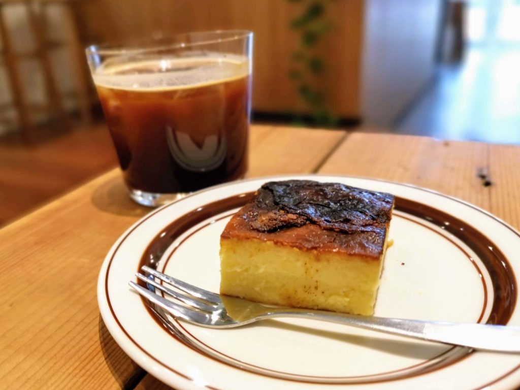 代官山　パーチコーヒーバスクチーズケーキ
