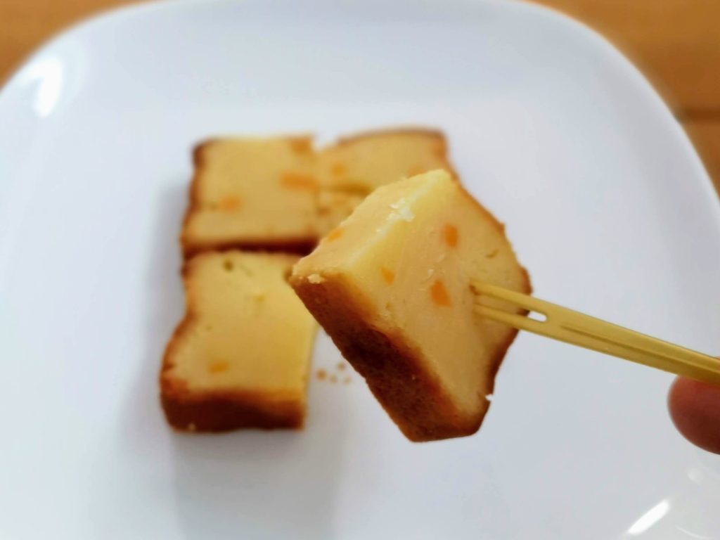 ローソン　コスモフーズ　ベイクドチーズケーキ（つぶころチーズ入り） (12)