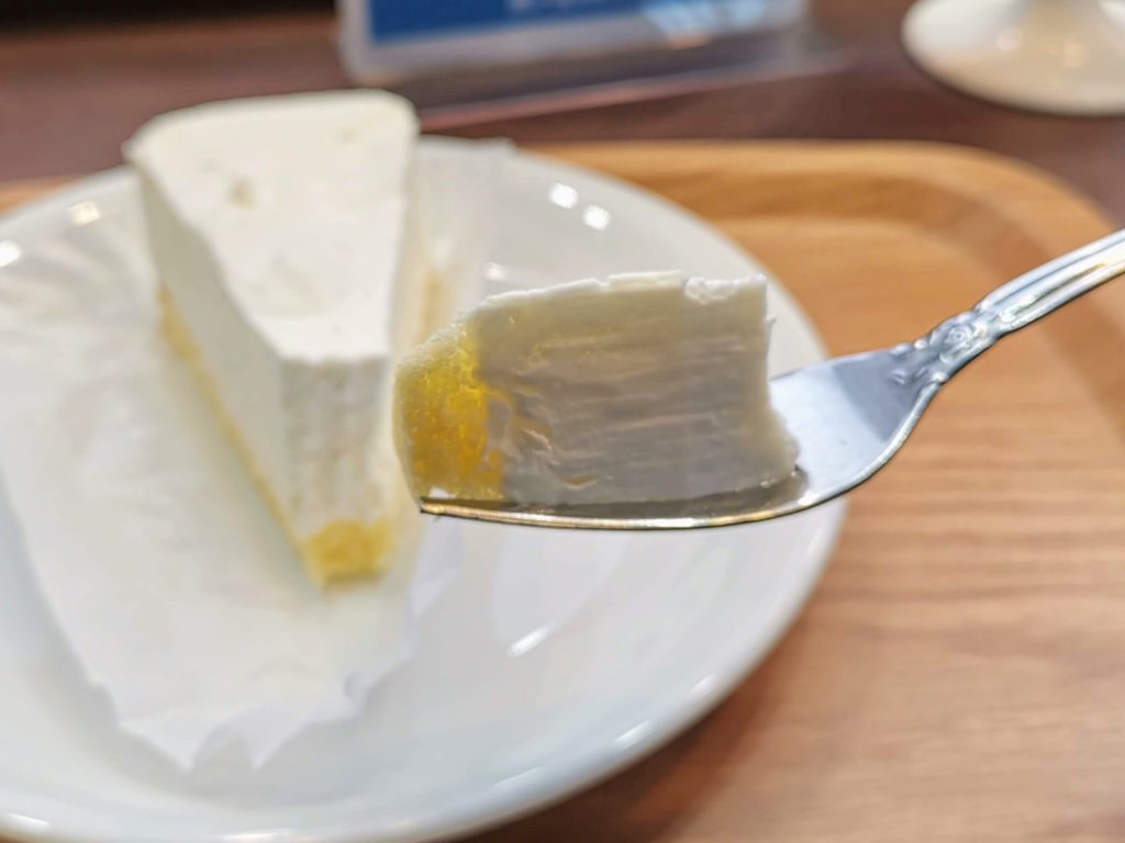 カフェレスト　レアチーズケーキ