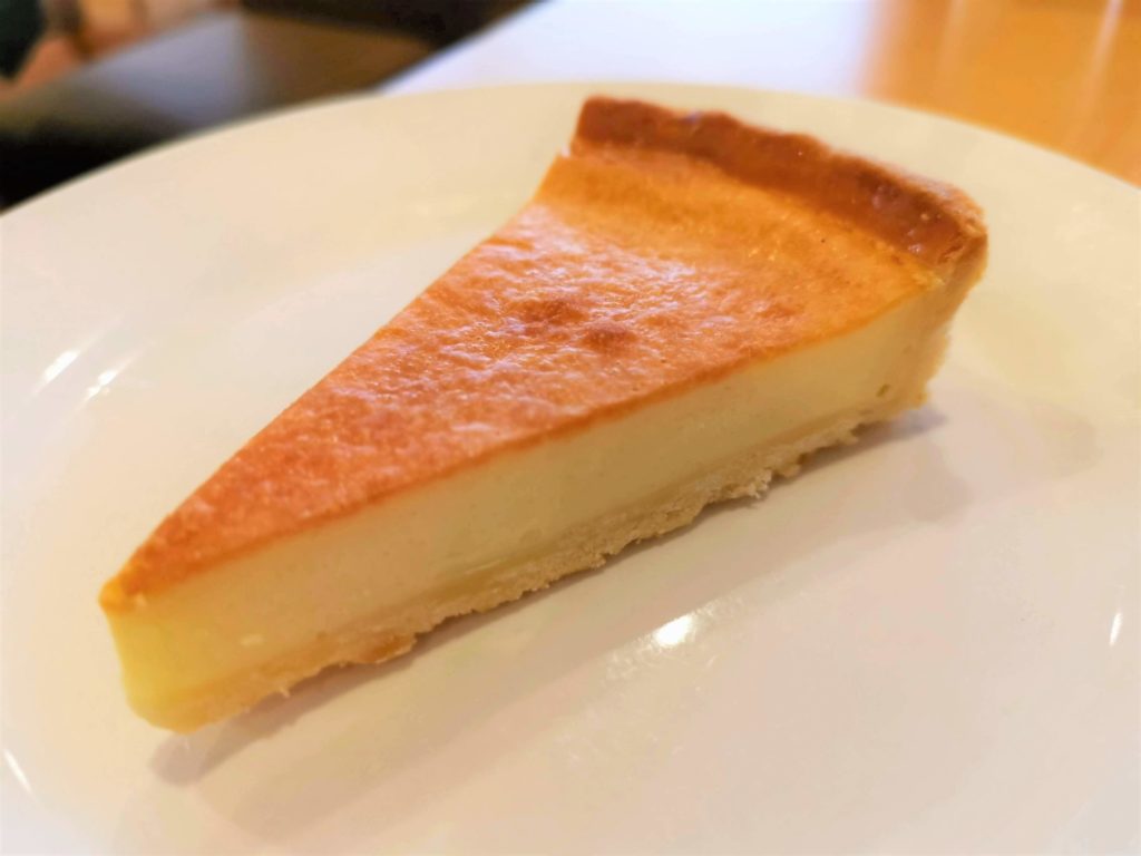 ガスト　ベイクドチーズケーキ (3)