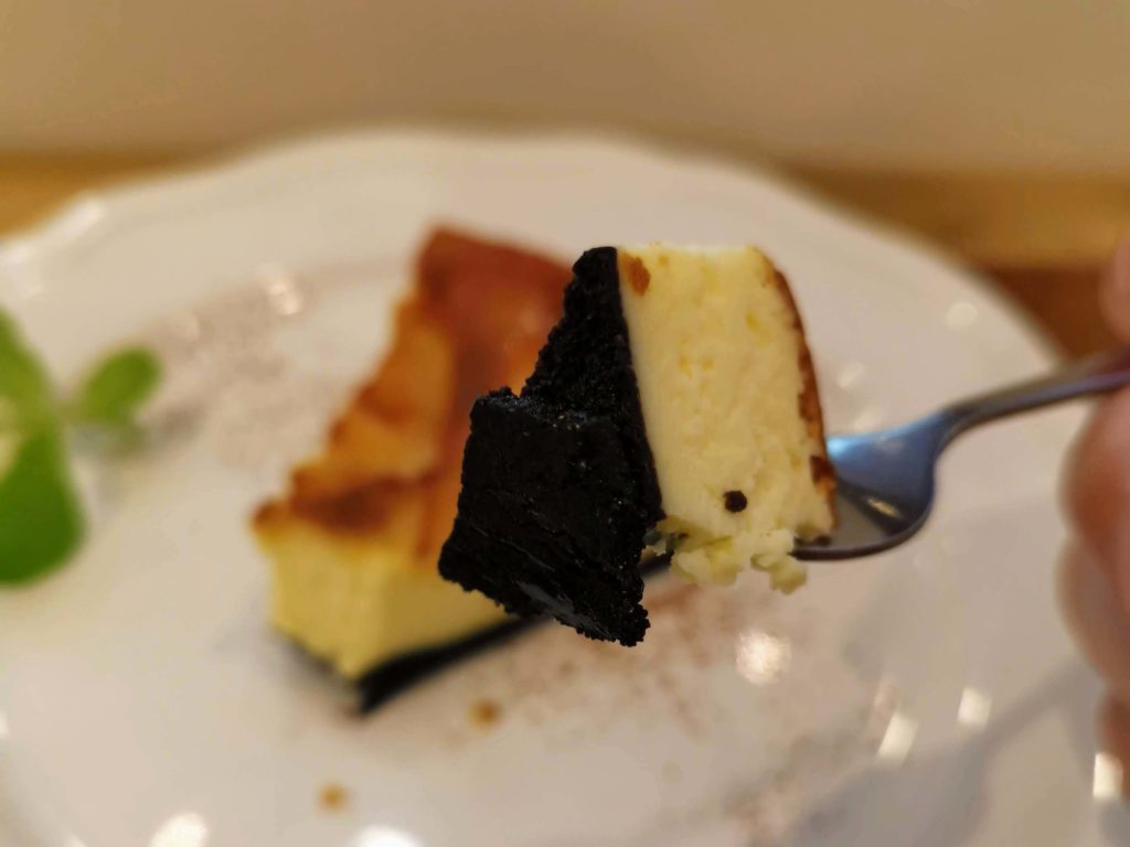 赤坂　ニュージーランドカフェ　自家製ベイクドチーズケーキ (8)