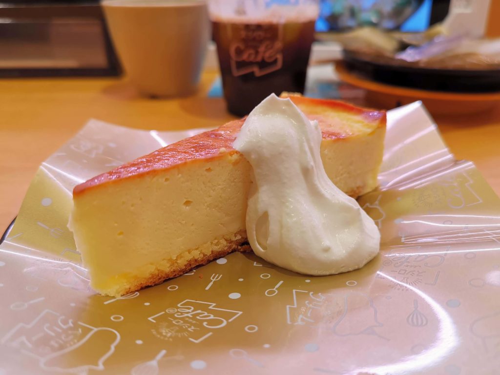 スシロー　バスクチーズケーキ (4)