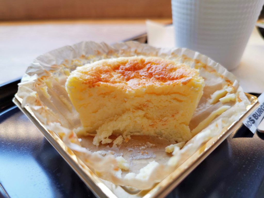 モスバーガー バスク風チーズケーキ (8)