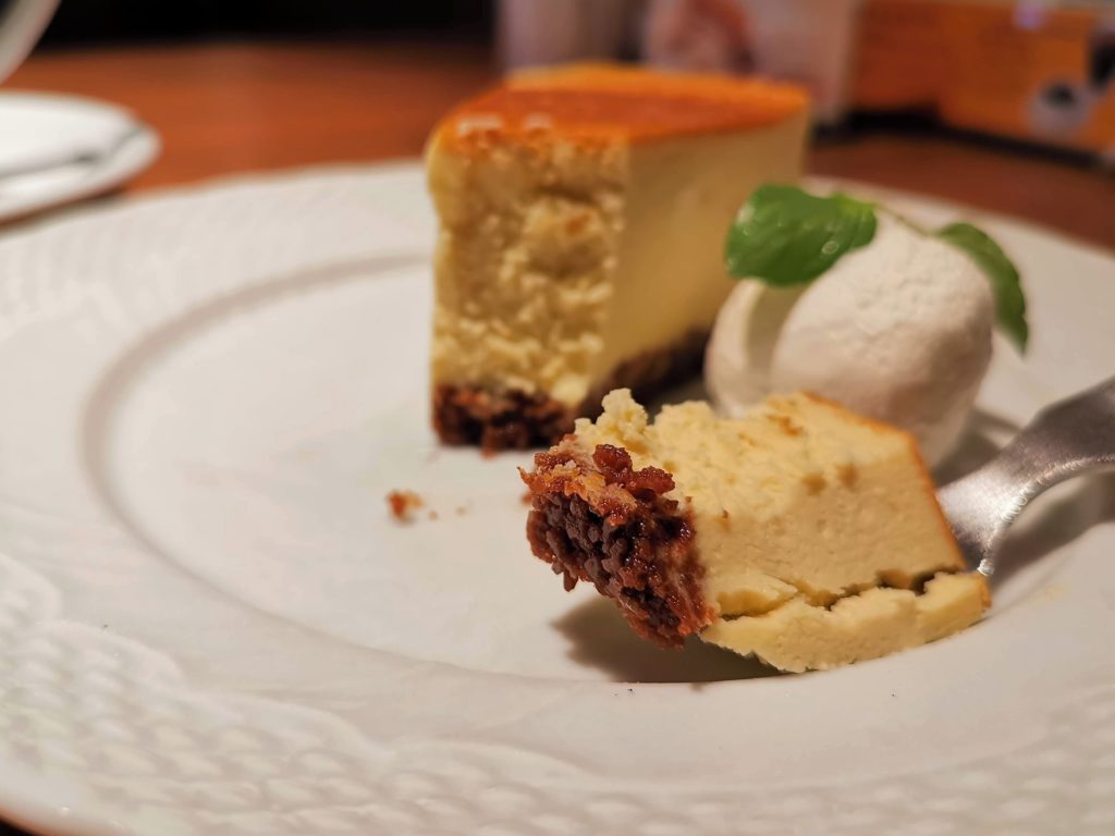 星乃珈琲店　バナナのバスクチーズケーキ (25)
