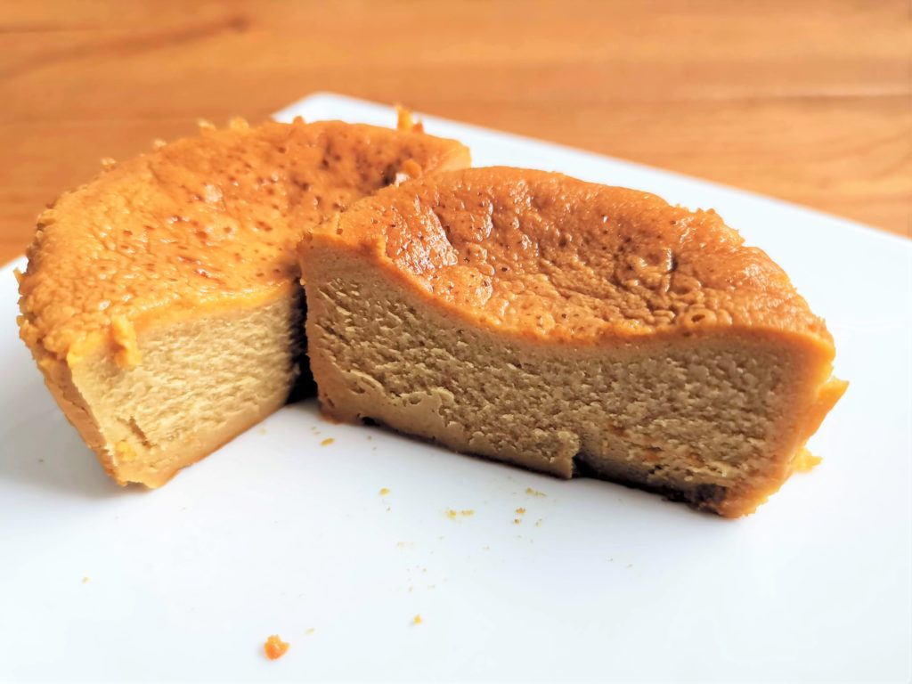 セブンイレブン　キャラメルバスクチーズケーキ (2)
