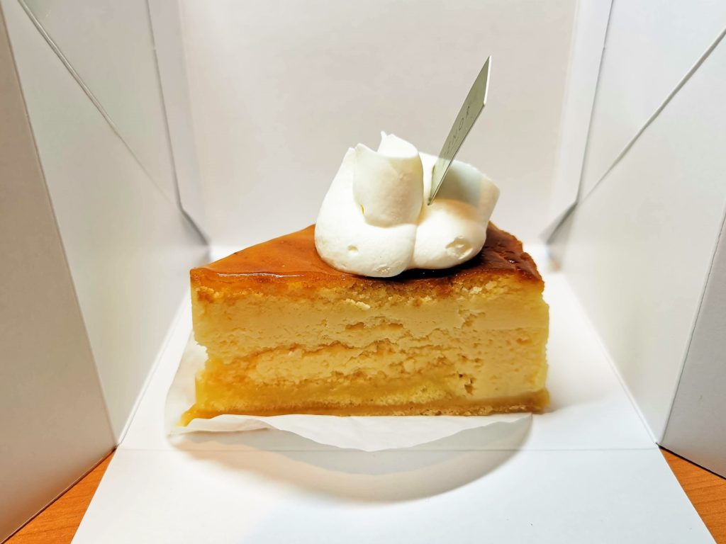 アンテノール　ベイクドチーズケーキ (1)