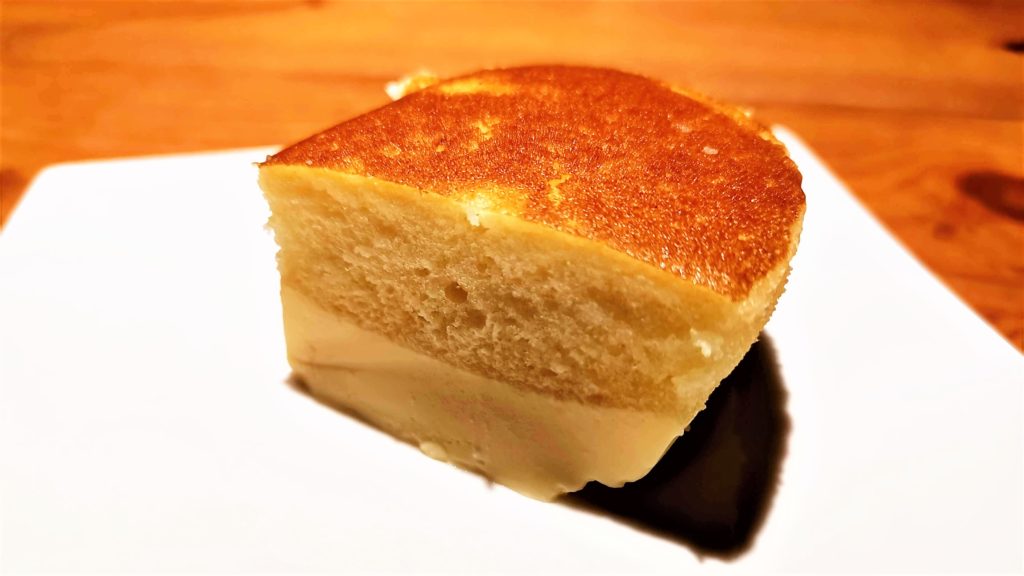 北海道チーズ蒸しケーキのとろけるプリン