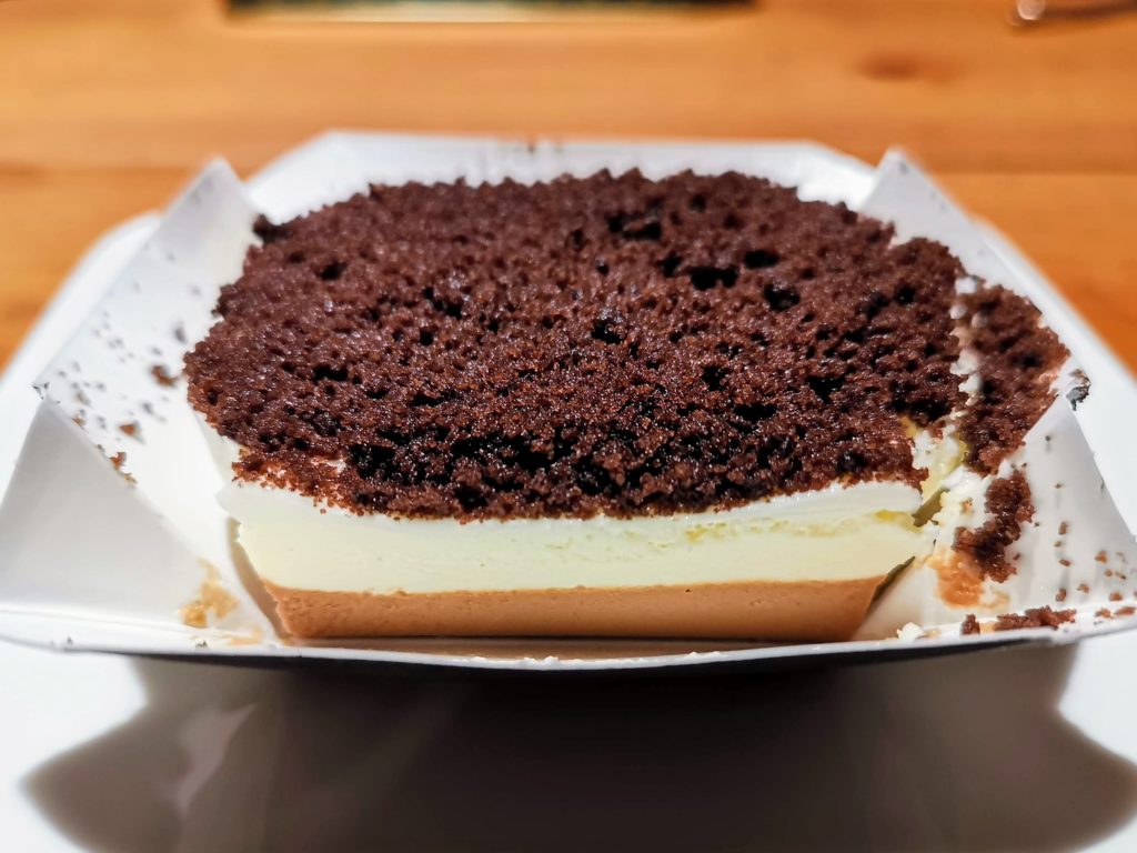 ファミリーマート　ショコラチーズケーキ