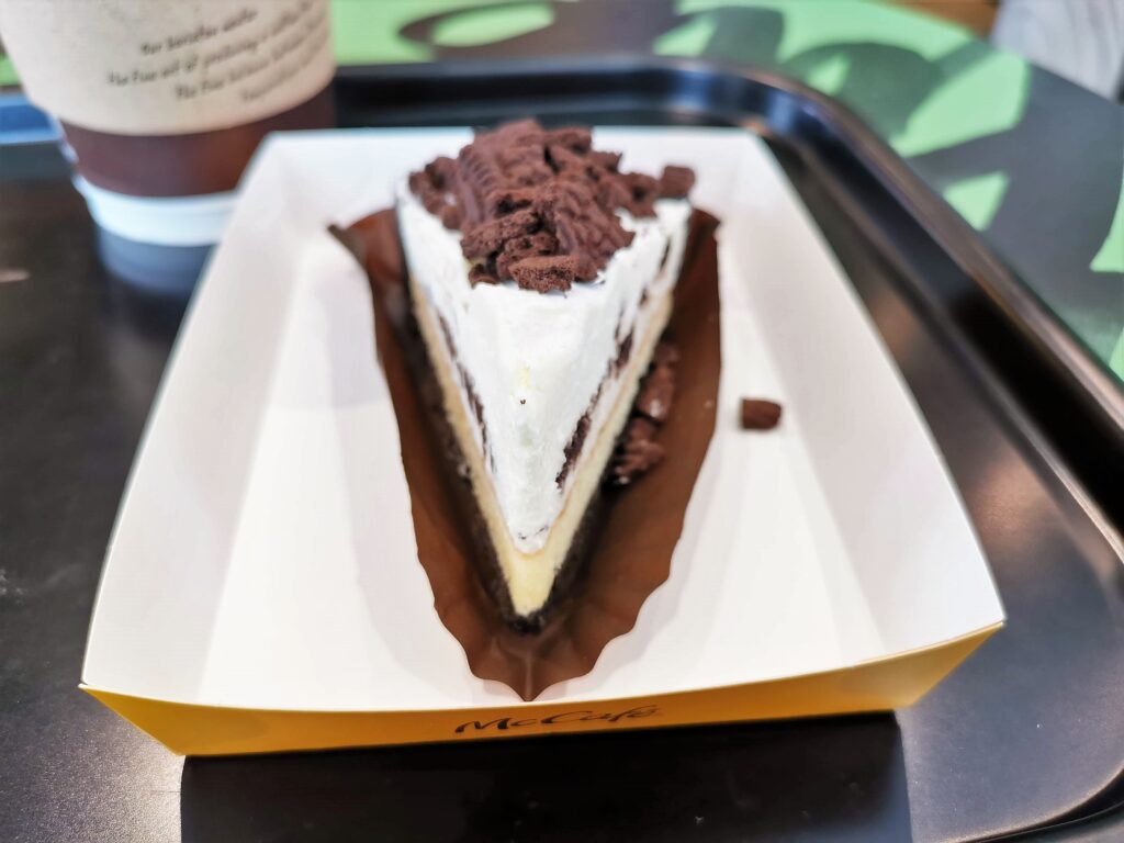 マクドナルド（McCafe by Barista マックカフェ バイ バリスタ）オレオクッキーチーズケーキの写真 (9)
