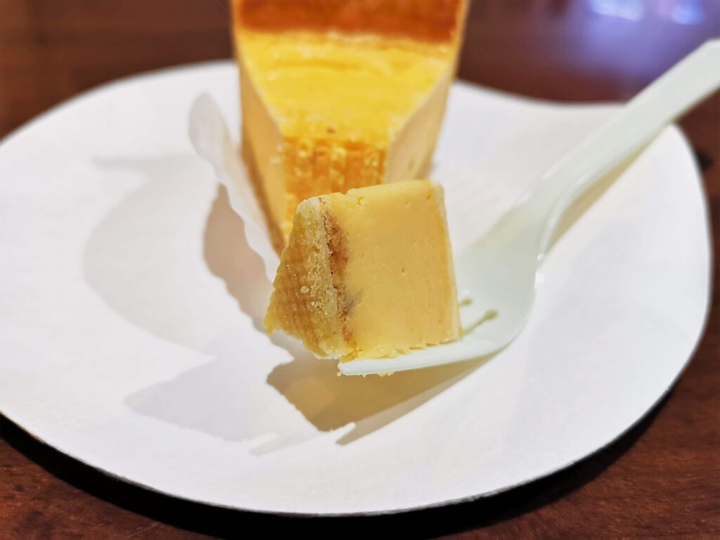 門前仲町　パティスリーイソザキ（isozaki） 大人チーズの写真 (1)