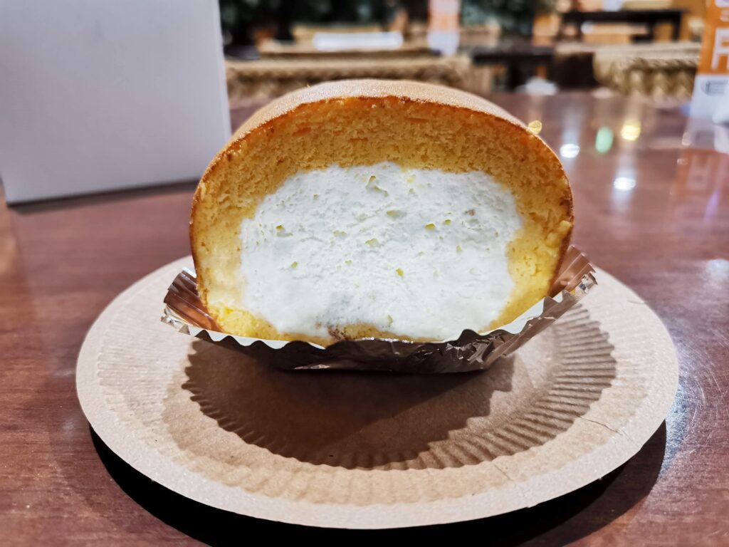 三田「加藤洋菓子」 のチーズロールの写真 (4)_R