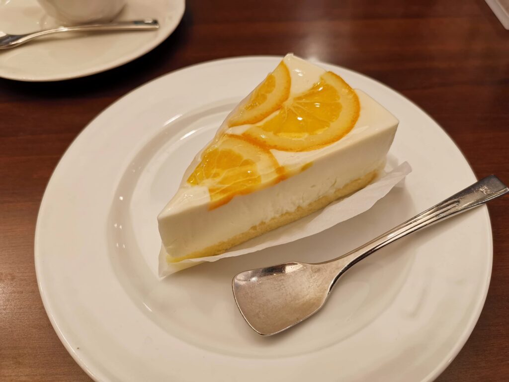 ルノアール　オレンジレアチーズケーキ (9)_R