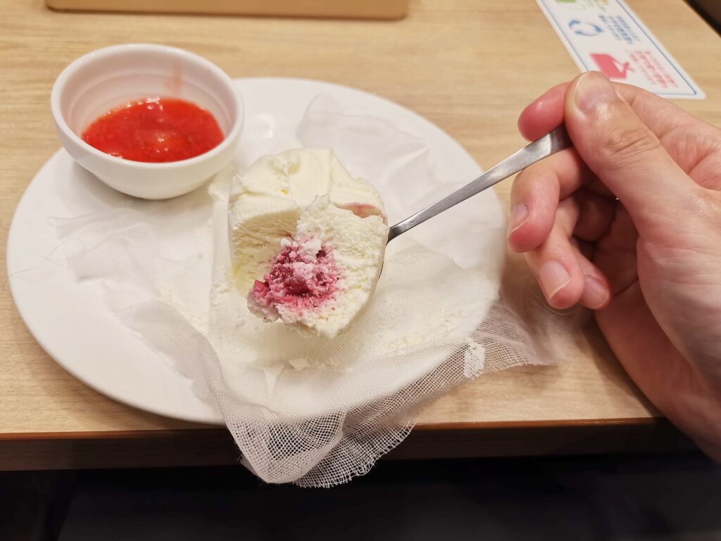 ガストの豆乳レアチーズケーキの写真 (3)