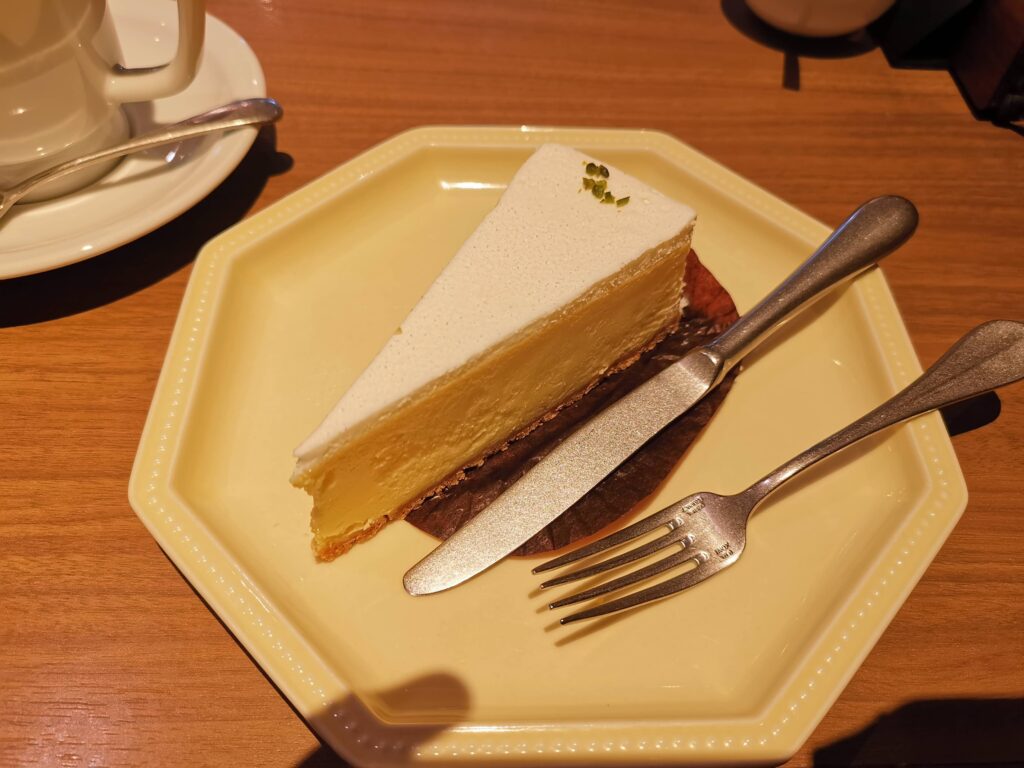 ドトール珈琲店の濃厚チーズケーキの写真
