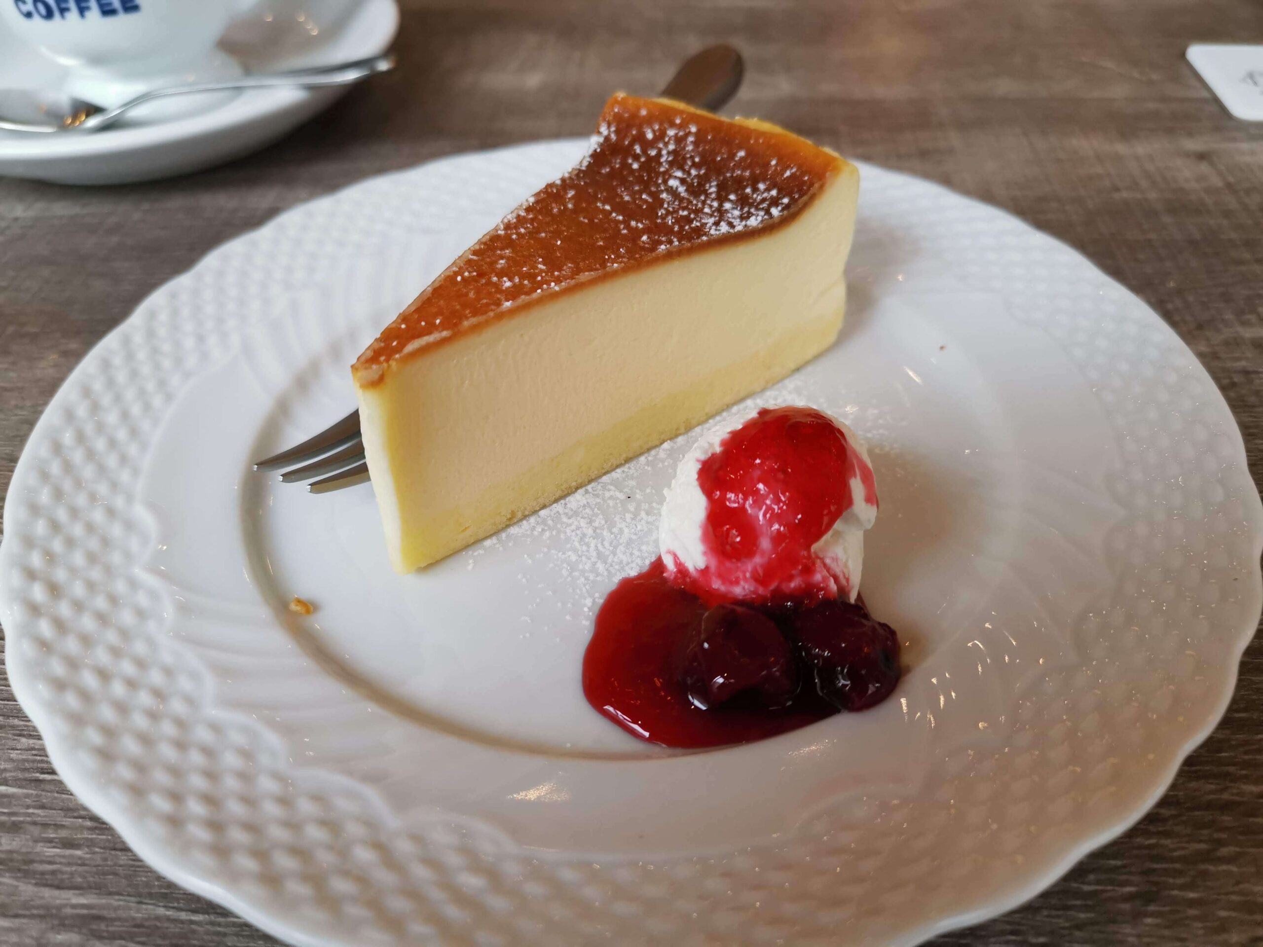 星乃珈琲店のバスクチーズケーキの写真 (15)