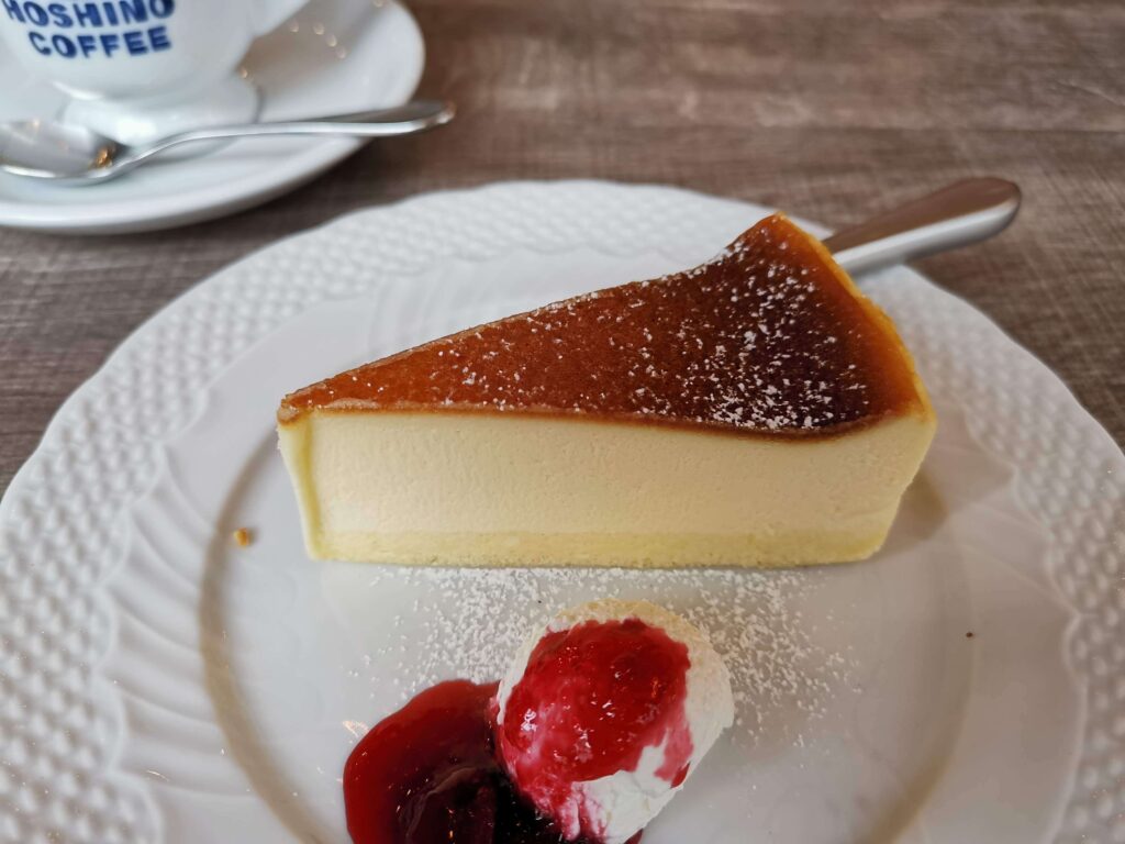 星乃珈琲店のバスクチーズケーキの写真 (11)