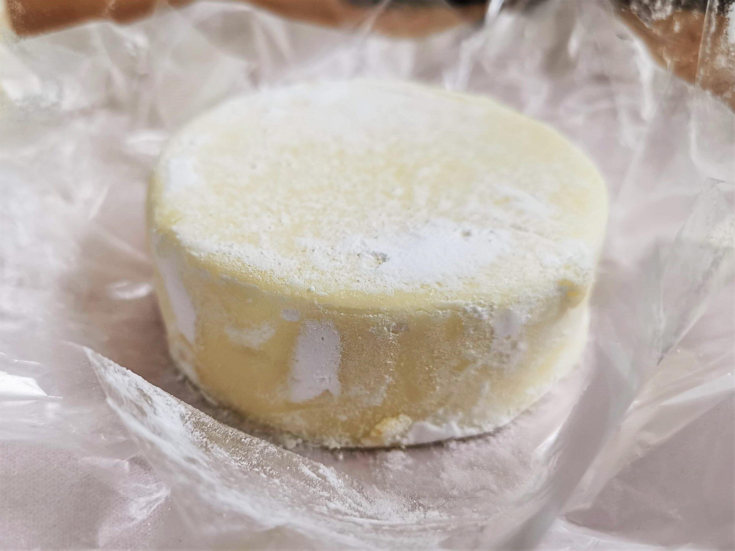 白カビタイプのチーズ使用