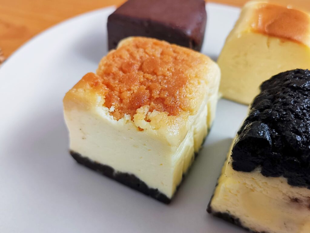 チーズケーキKAKA　濃厚チーズケーキ4種食べ比べセットの写真 (2)