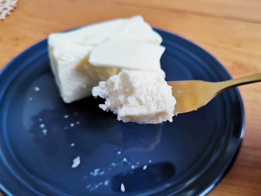 チーズケーキKAKA　ホワイトチョコチーズケーキの写真 (7)