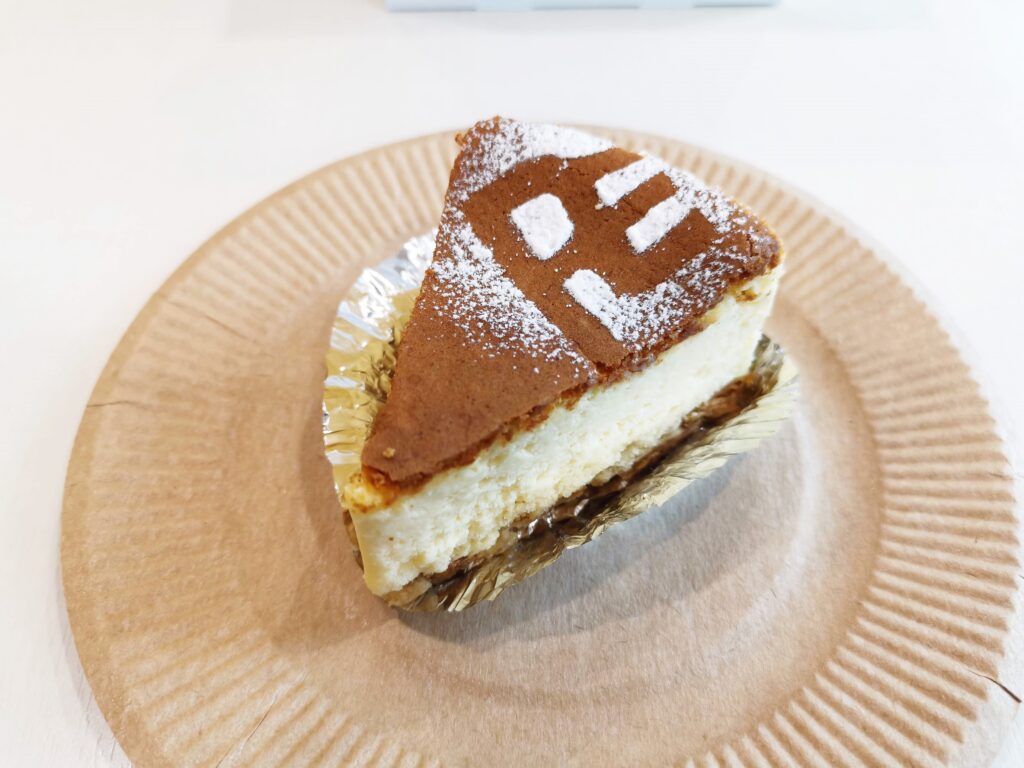 大森「プチエデン」のチーズケーキの写真 (4)