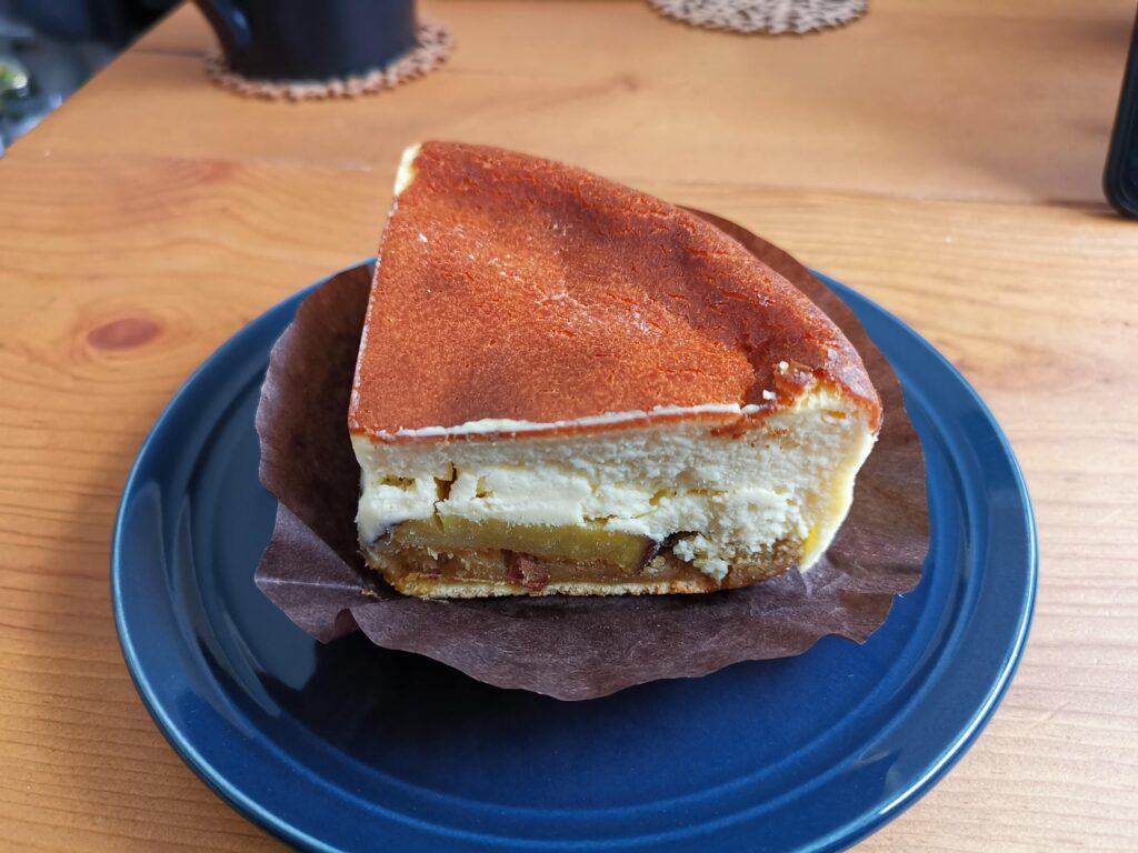 らぽっぽファームの甘熟ほしいもの濃密バスクチーズケーキ (4)