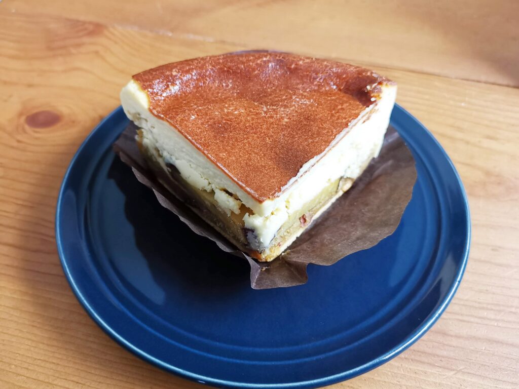 らぽっぽファームの甘熟ほしいもの濃密バスクチーズケーキ (9)