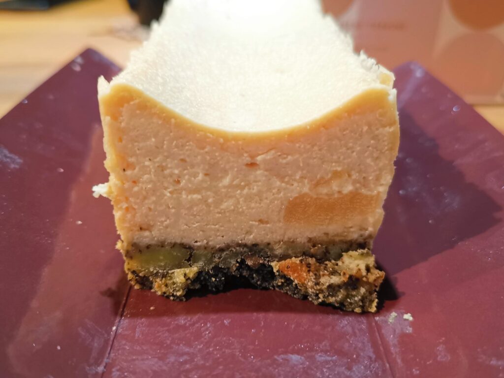 BAKEの「桃とアールグレイのチーズテリーヌ」 (11)
