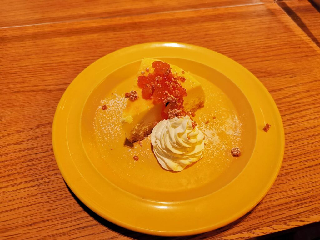 渋谷「Glorious Chain Cafe」 のチーズケーキ