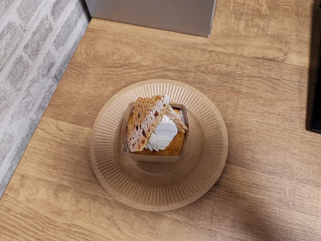 代々木上原　アステリスクのバスクチーズケーキの写真 (9)