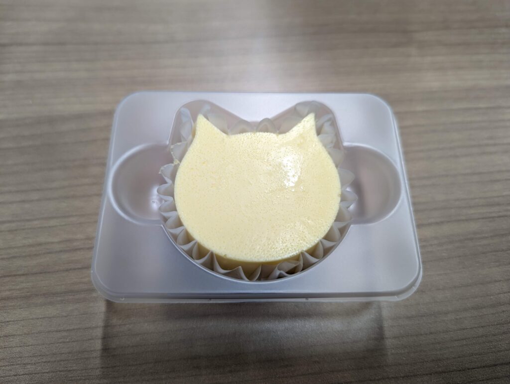 ファミリーマート・にゃんともおいしいチーズケーキ（猫のチーズケーキ） (5)