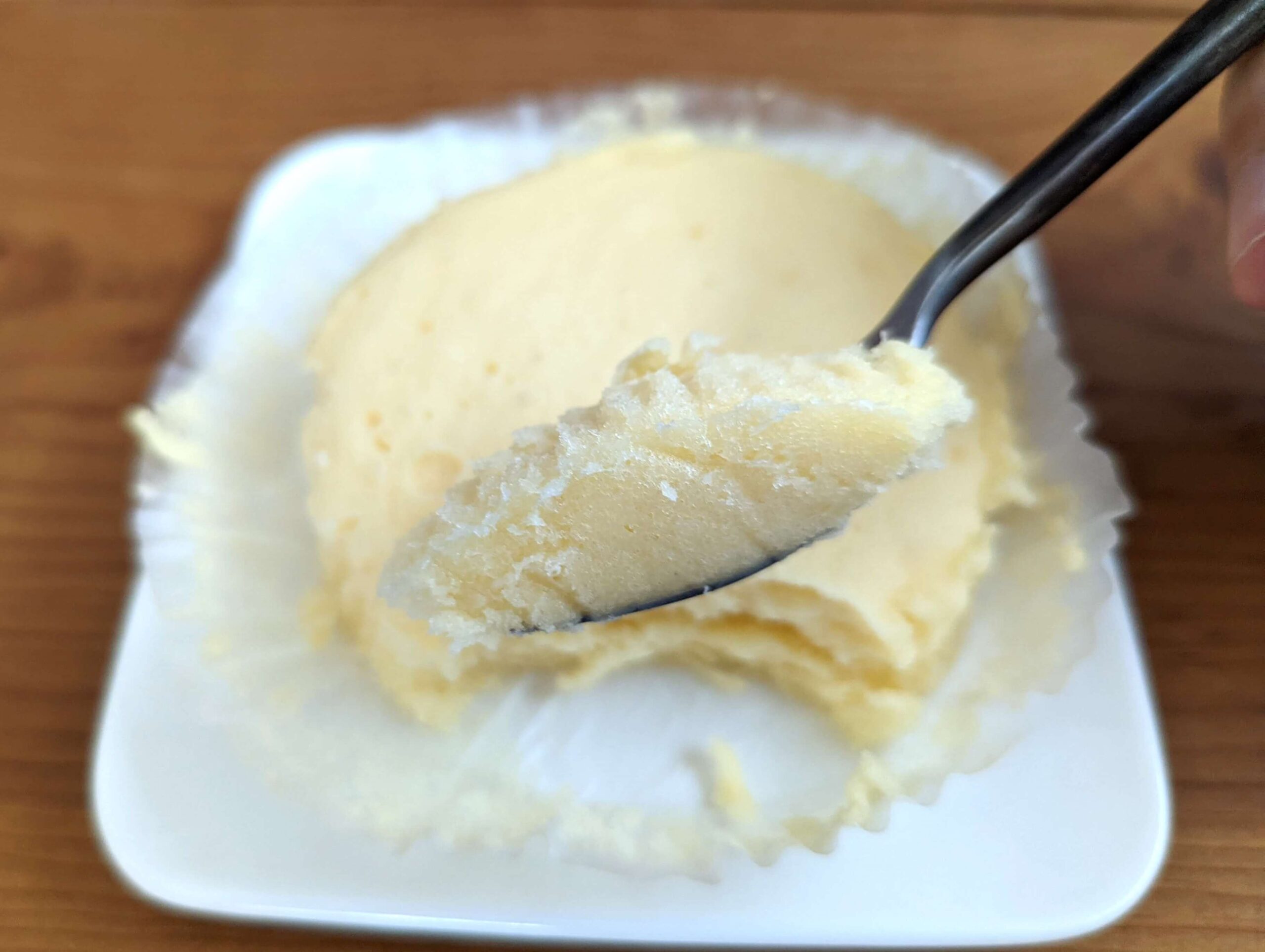 ローソン（山崎製パン）しっとりなめらかクリームチーズ蒸しケーキの写真 (2)