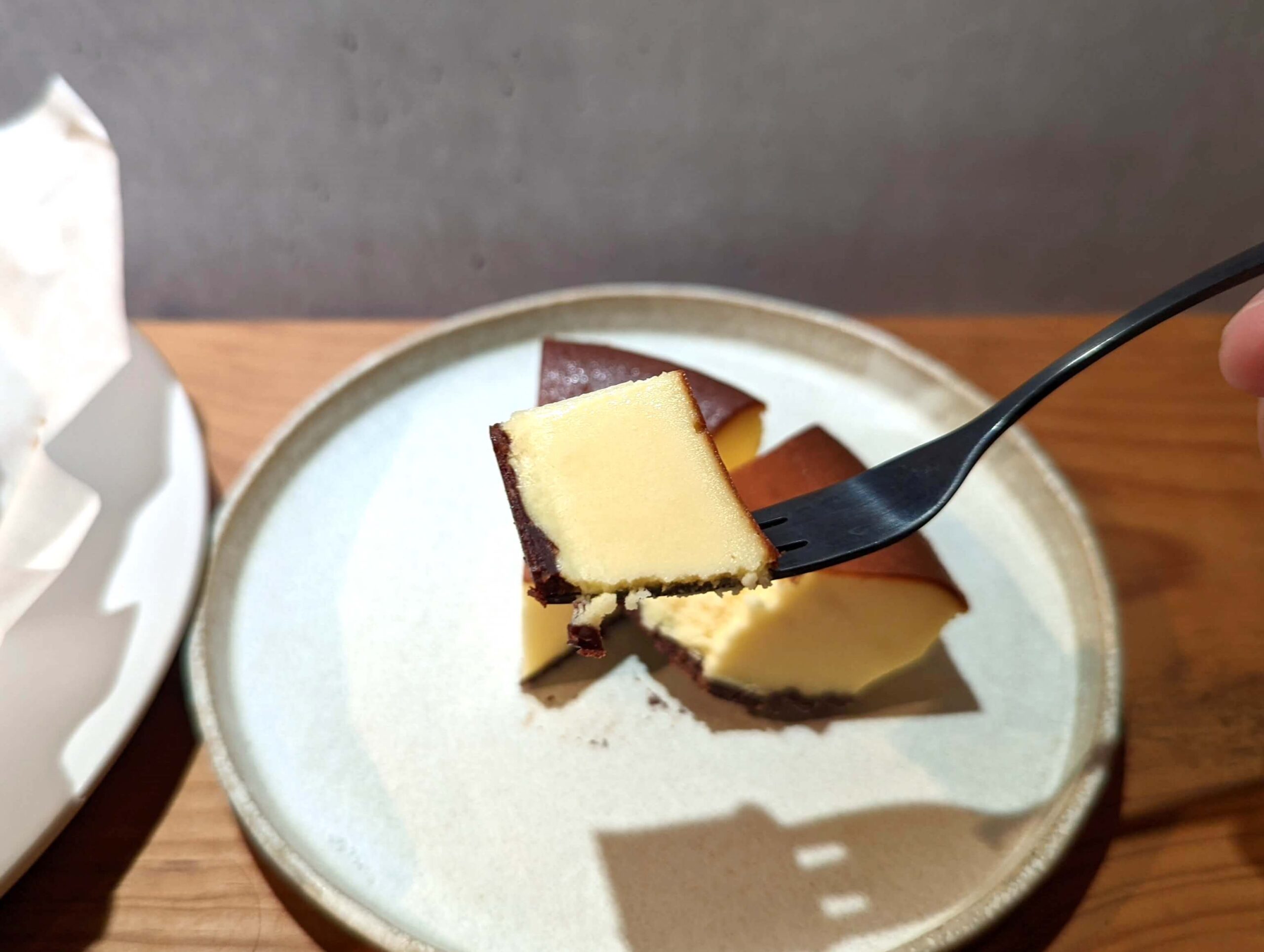 MYCAPTAIN CHEESE TOKYO(マイキャプテンチーズトーキョー)の冷凍のまま食べられるマイキャプテンチーズケーキ (14)