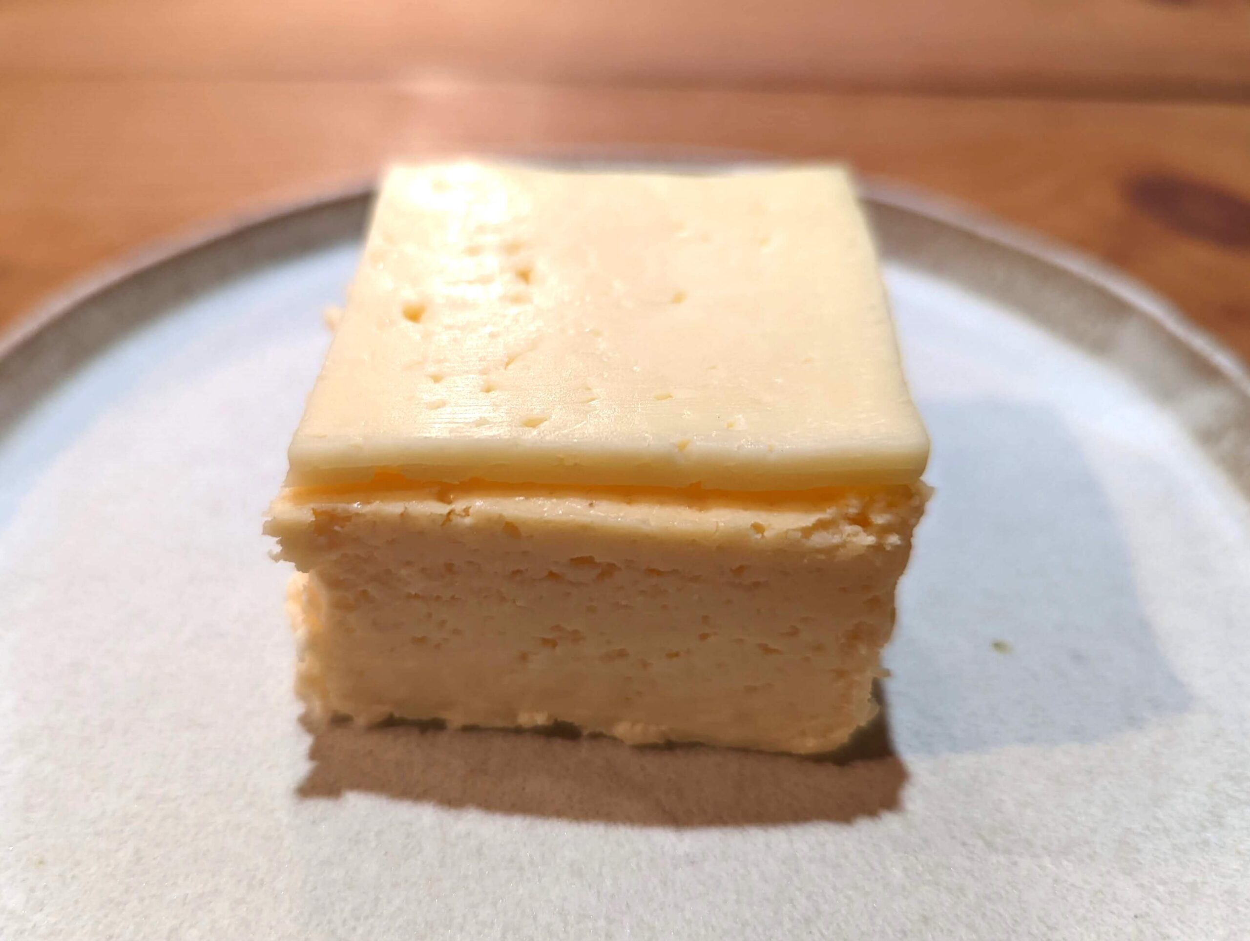 加藤洋菓子の温めて食べるチーズケーキ (2)