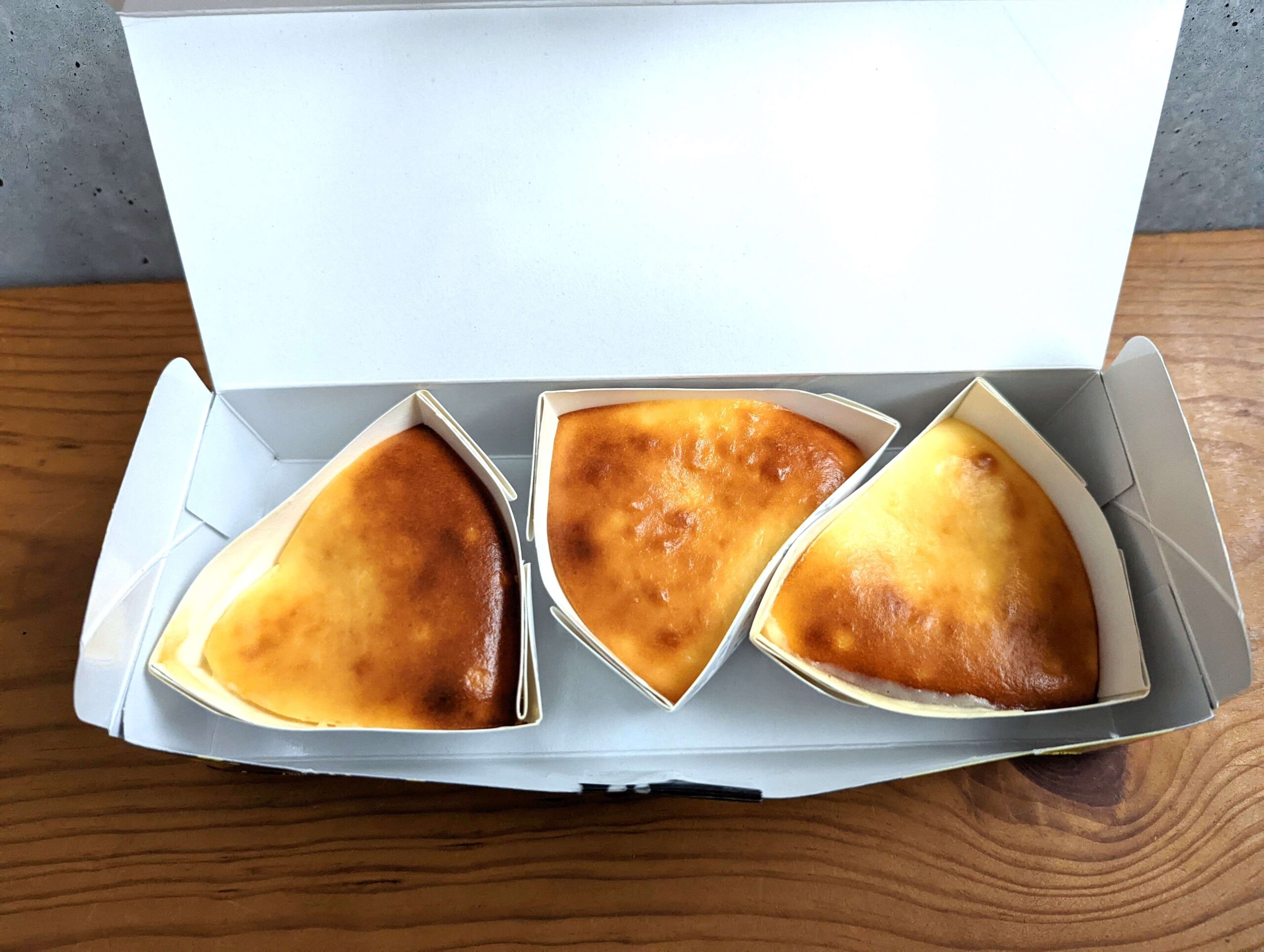 テラ・セゾン（ラ・テール洋菓子店）のチーズフォンデュケーキ (3)
