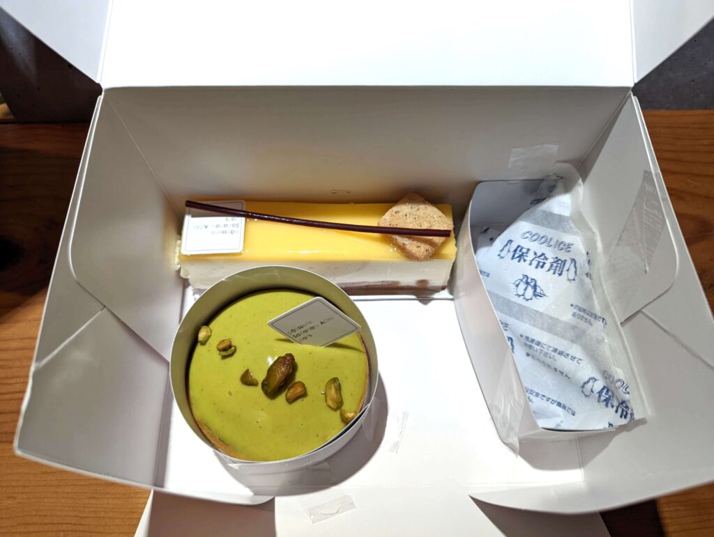 パティスリー・サダハル・アオキ・パリ pâtisserie Sadaharu Aokiのチーズケークシトロネ (4)