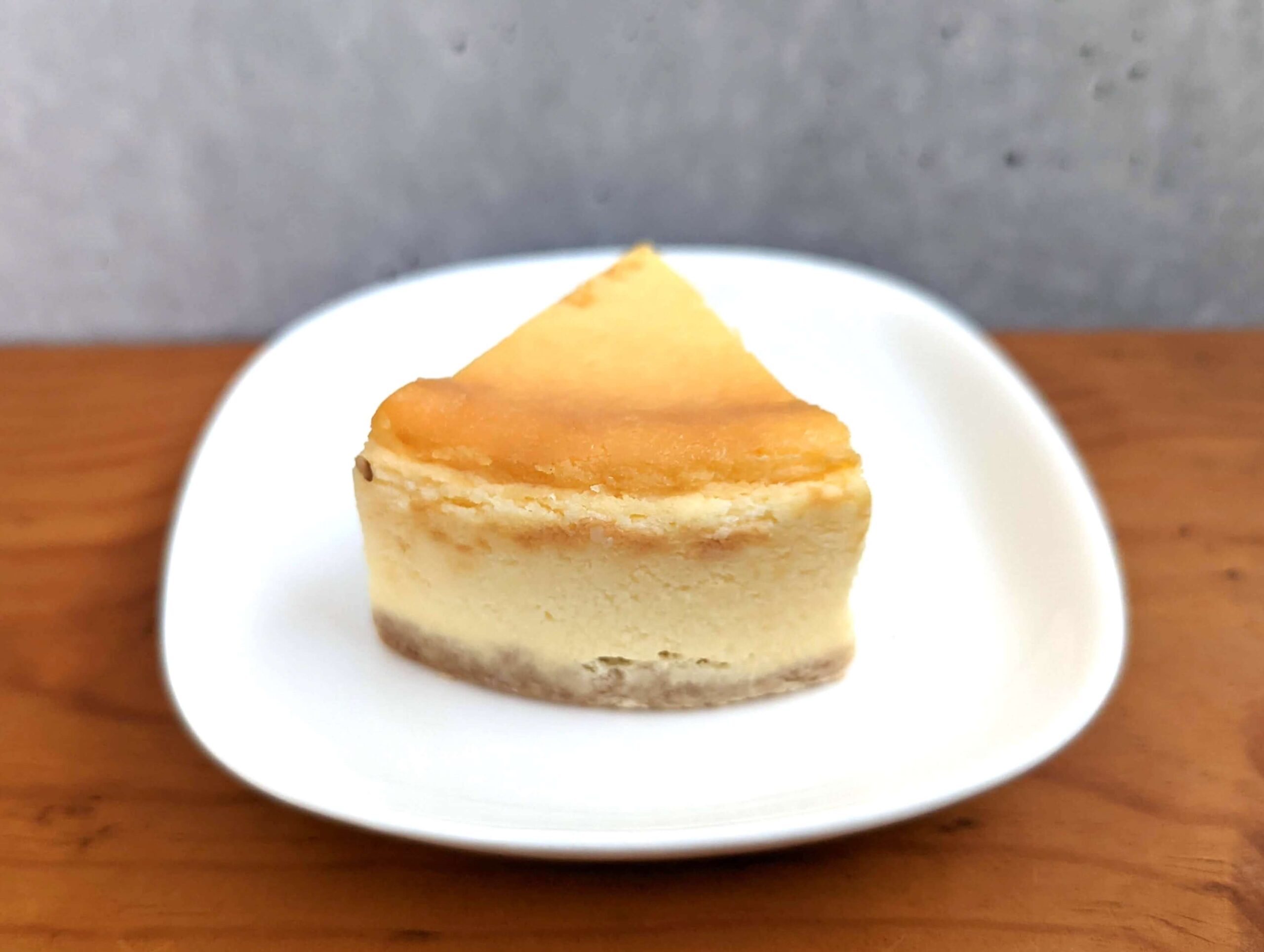 【かんらくヤ】チーズケーキアソートのベイクドチーズケーキ (2)