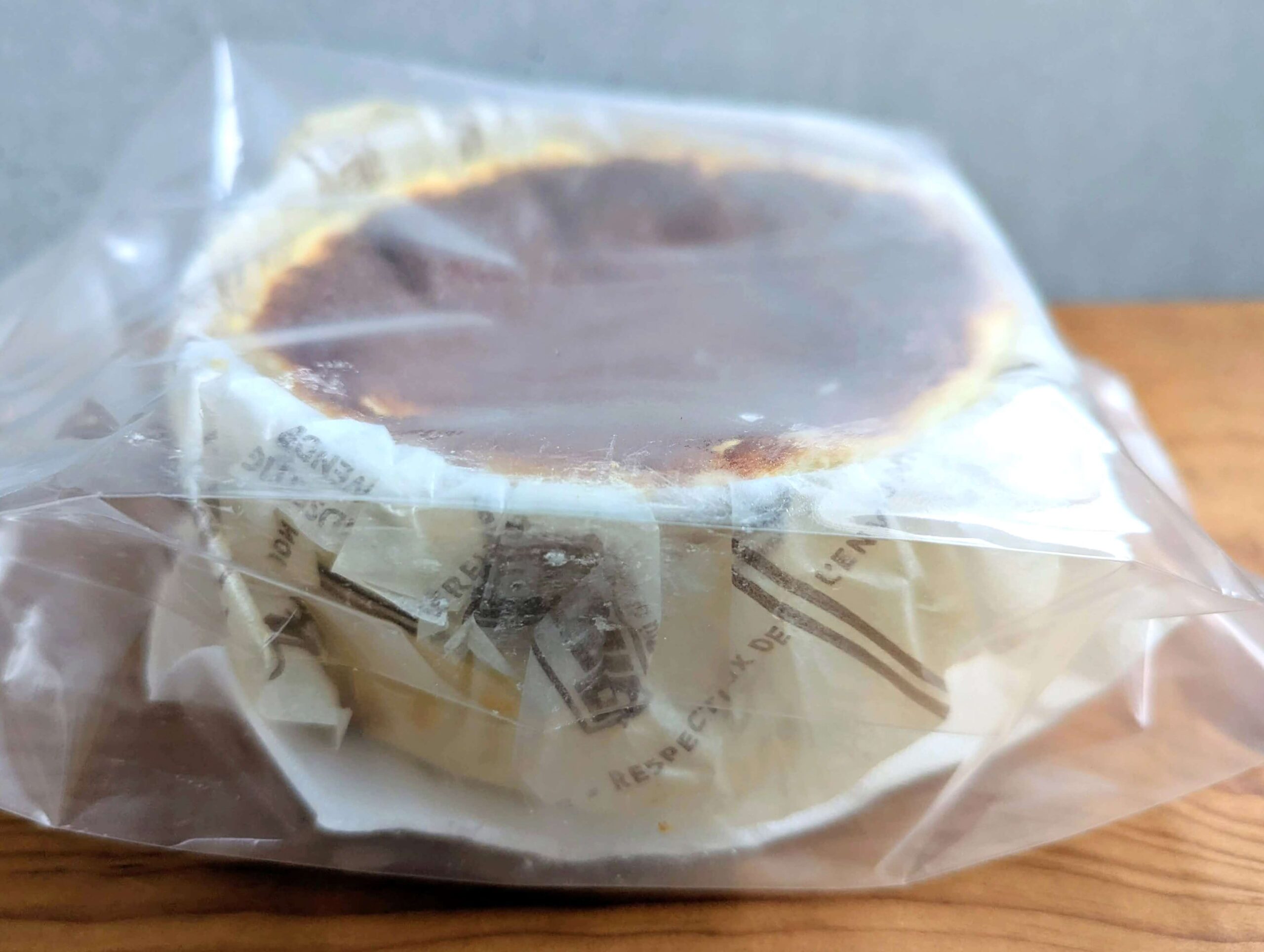 〈燠火　kawaguchi∴〉大人のチーズケーキ（ビースリー・熟成バスクチーズケーキ） (20)
