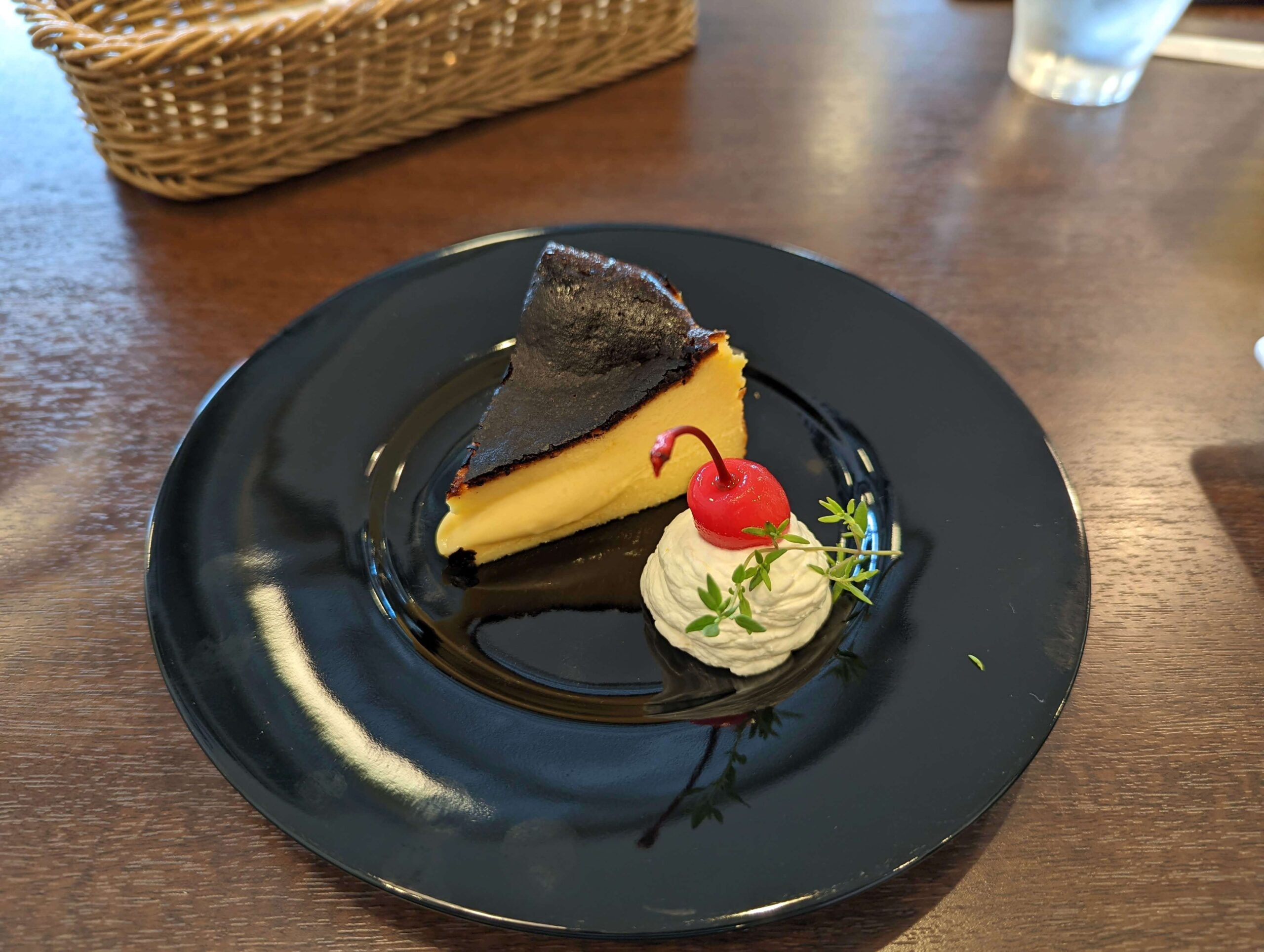 青森・Galetteria Da Sasinoのバスクチーズケーキ (5)