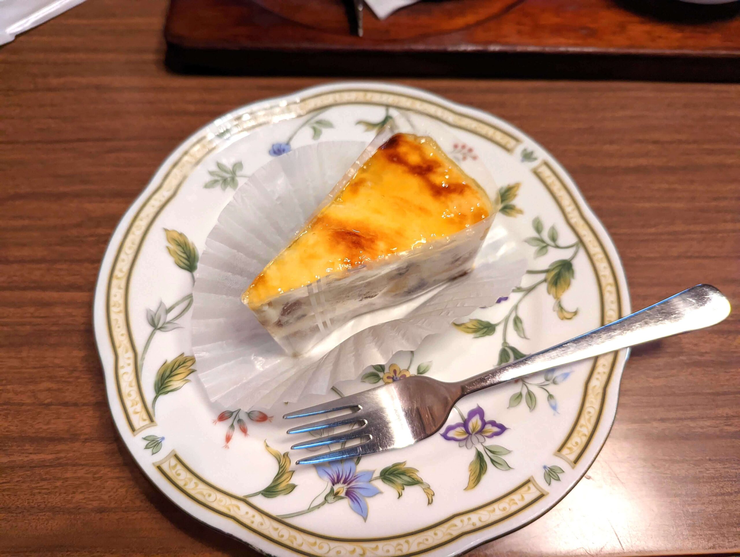 青森・弘前「ひまわり」 のチーズケーキ (1)