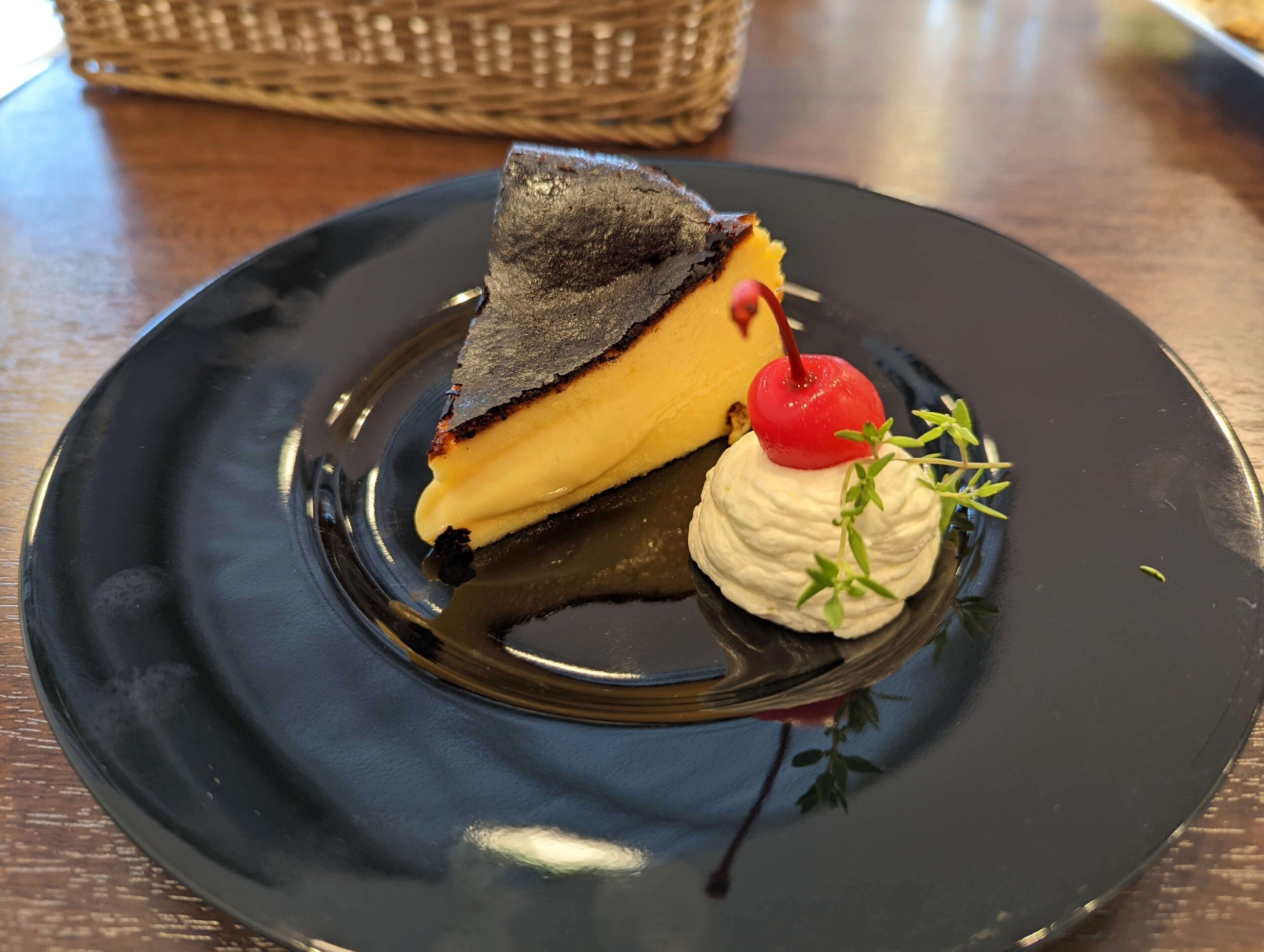 青森・Galetteria Da Sasinoのバスクチーズケーキ (3)