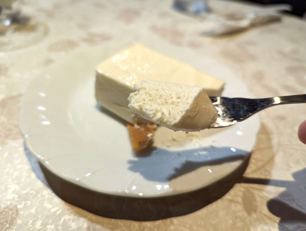 小樽「喫茶一番庫」のチーズケーキ (1)